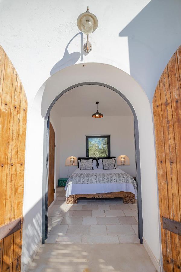 Cisternino Villa In Olive Groove المظهر الخارجي الصورة